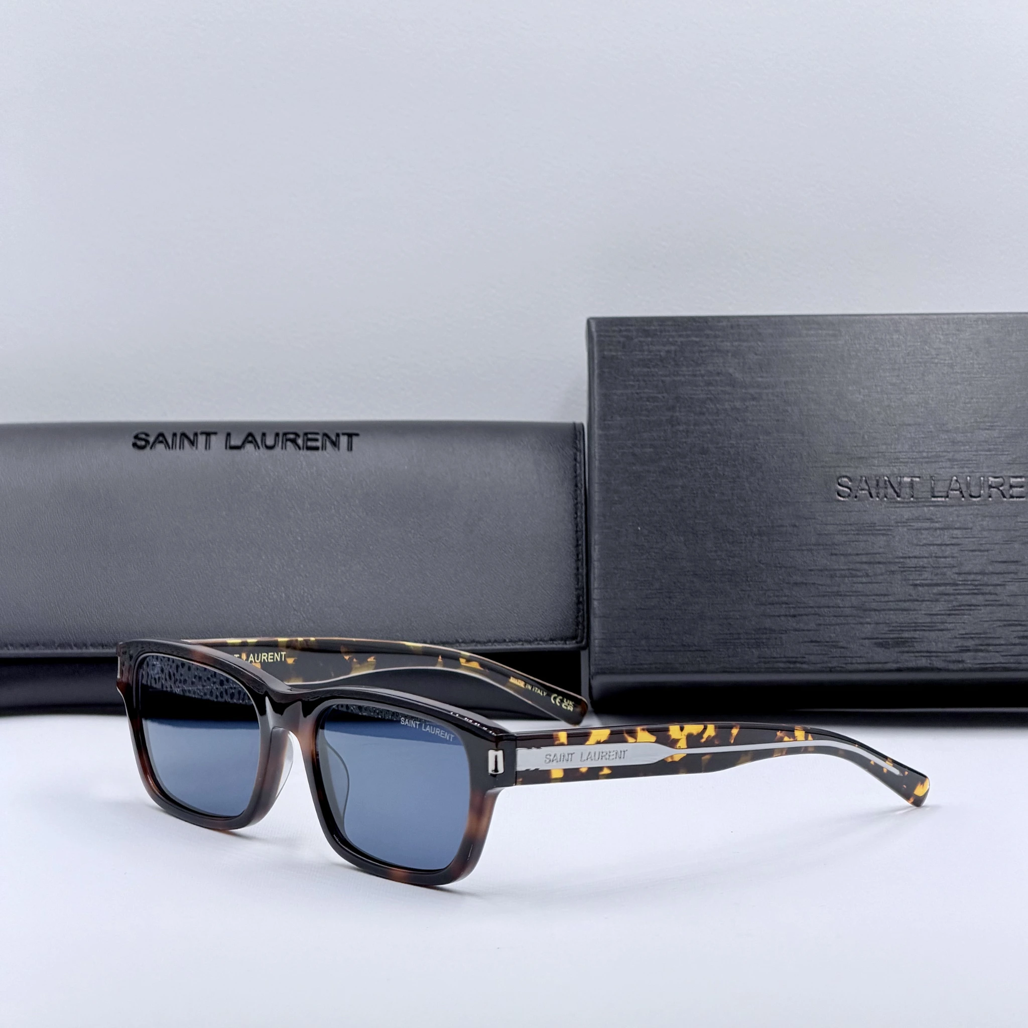 S.LAURENT 662 – Image 3