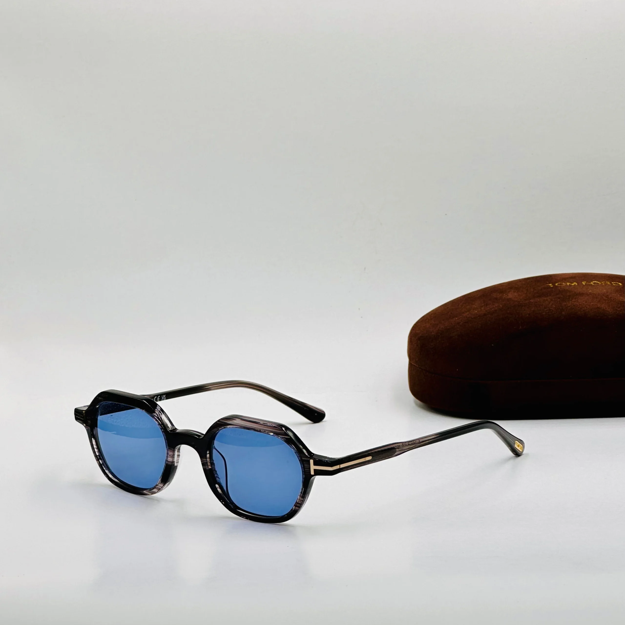 T FORD FT5900 – Image 3