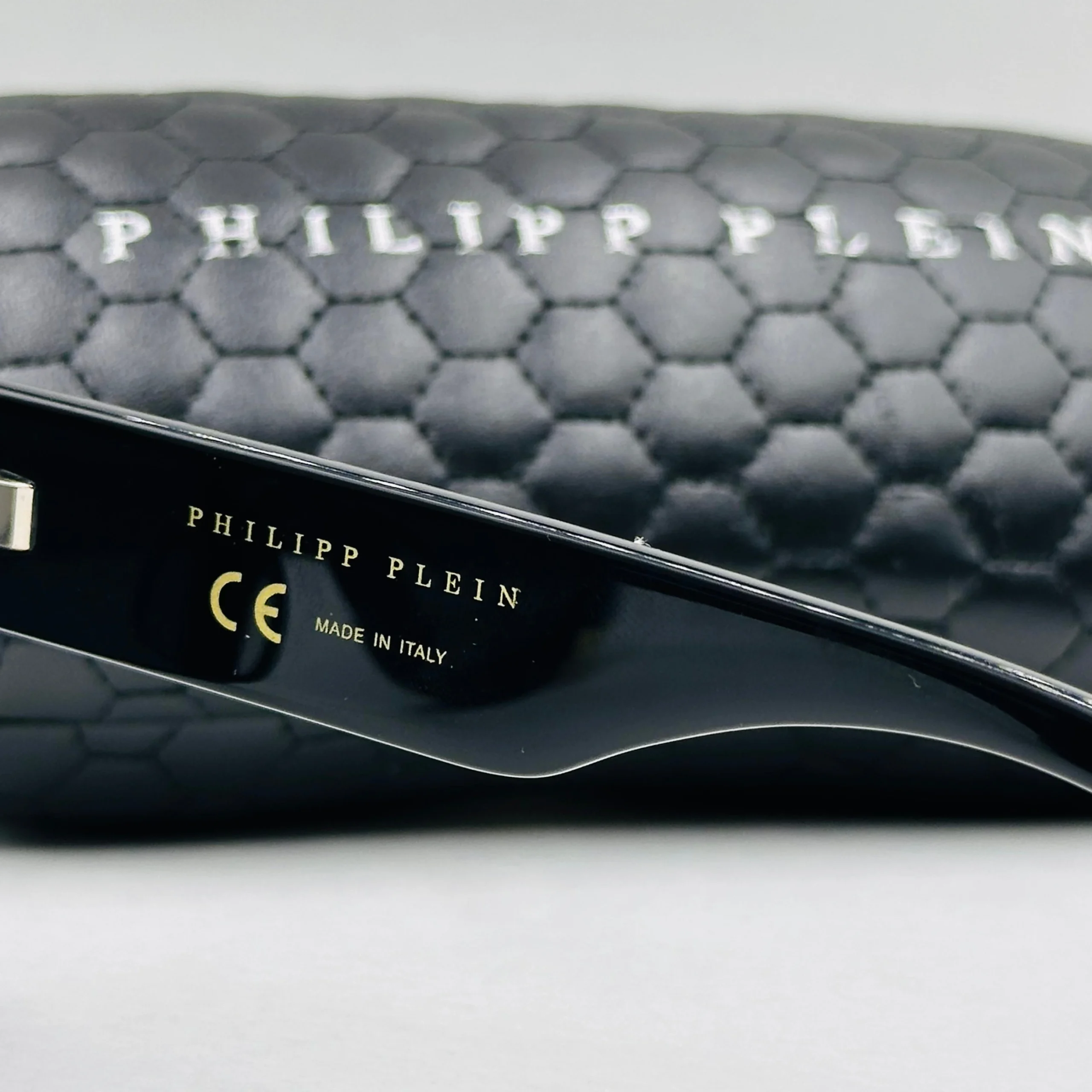 PHILIPP PLEI-N – Image 11