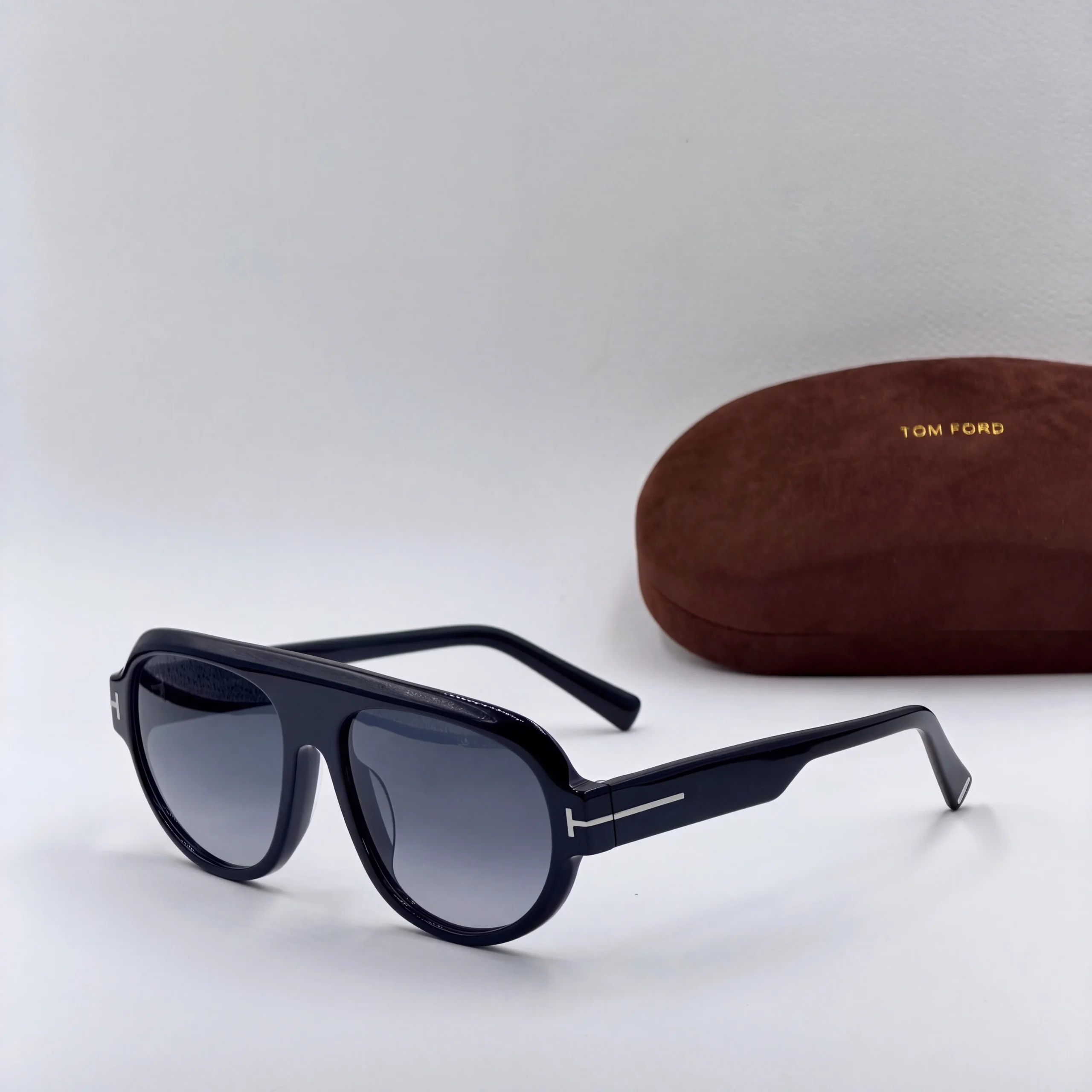 TOM FORD BLAKE FT1102 – Image 2