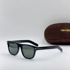 TOM Ford FT5902