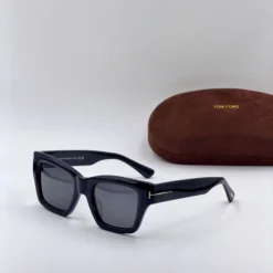 TOM FORD ILIAS FT1154 – Image 4