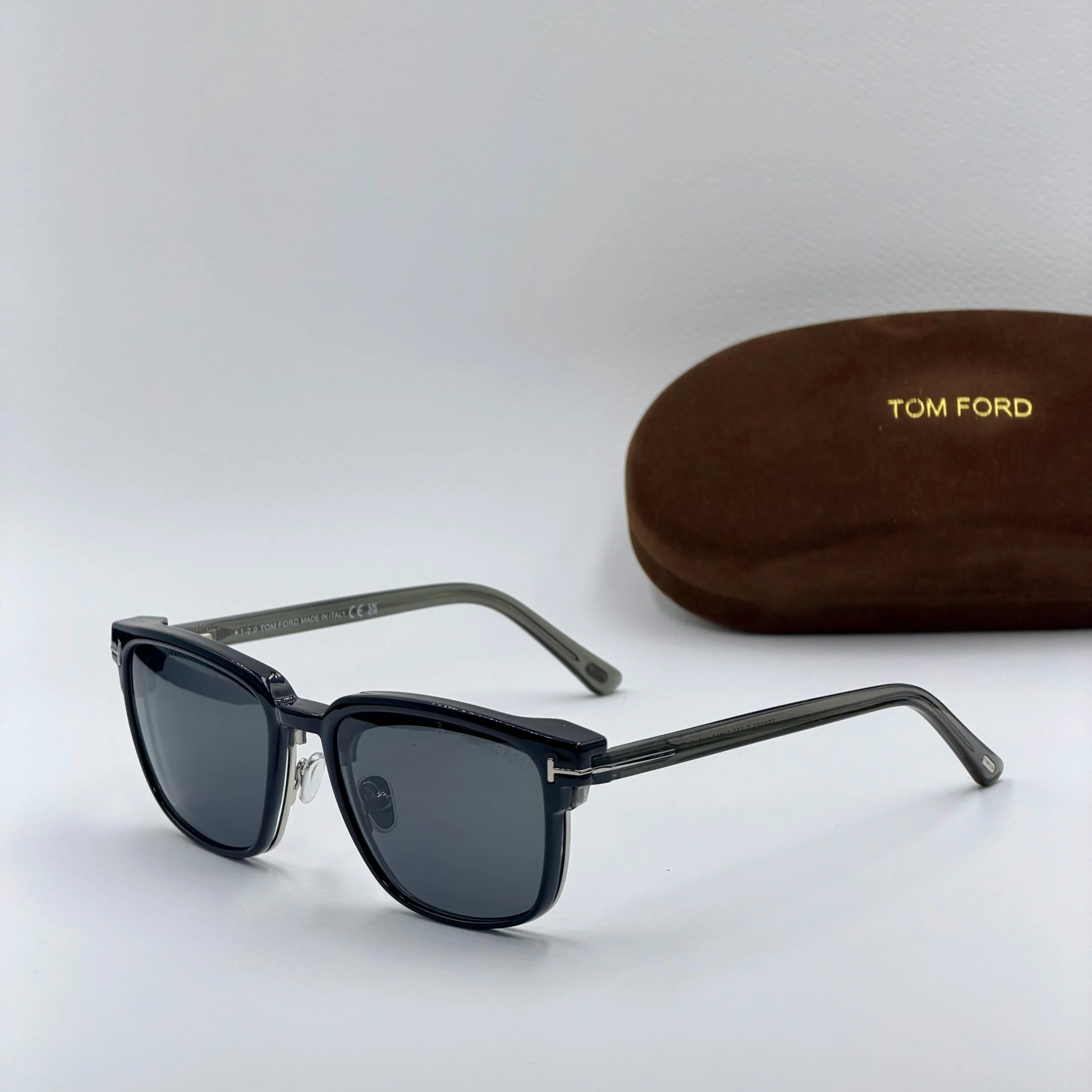 TOM FORD 5683-B – Image 2