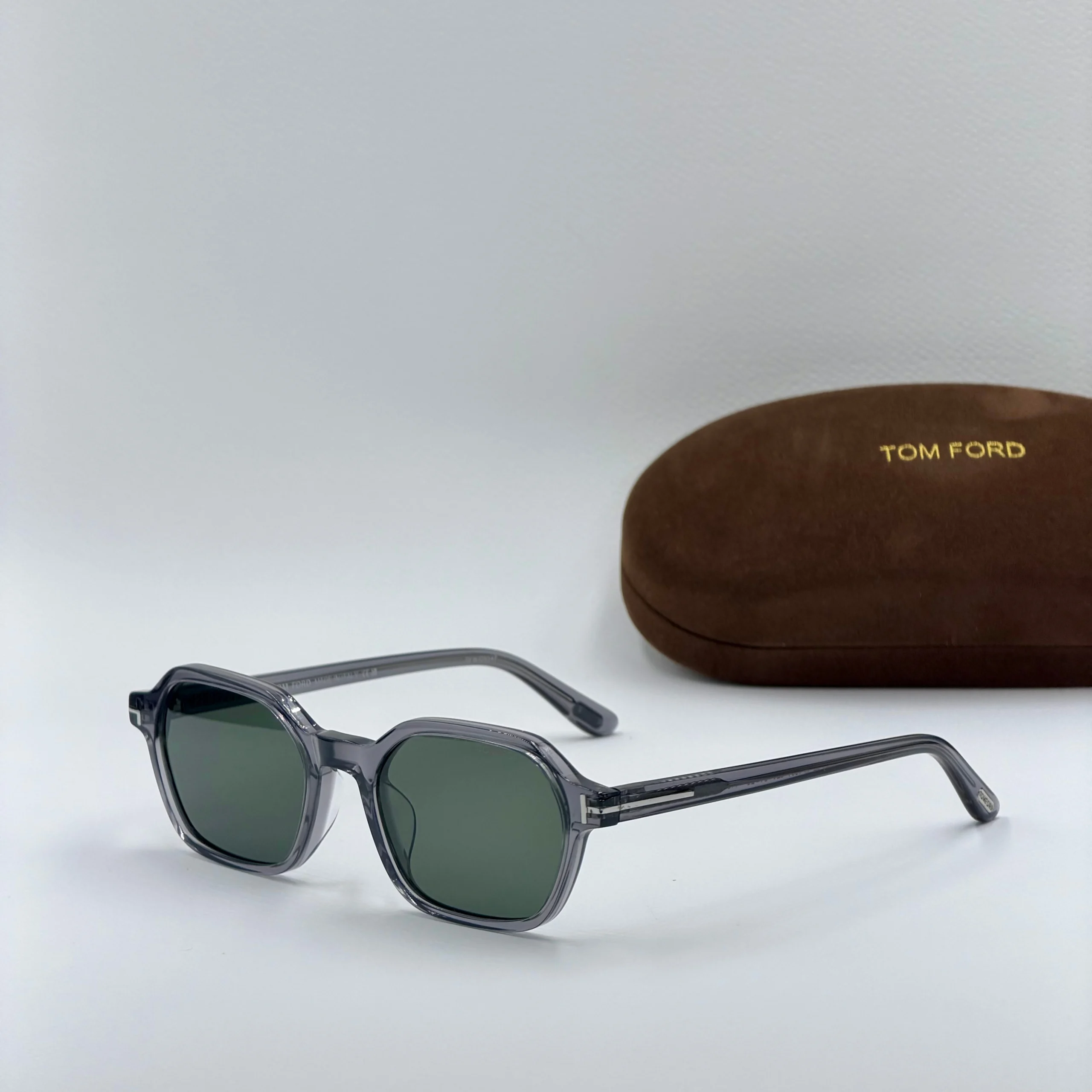 TOM FORD Joey TF1301 – Image 4