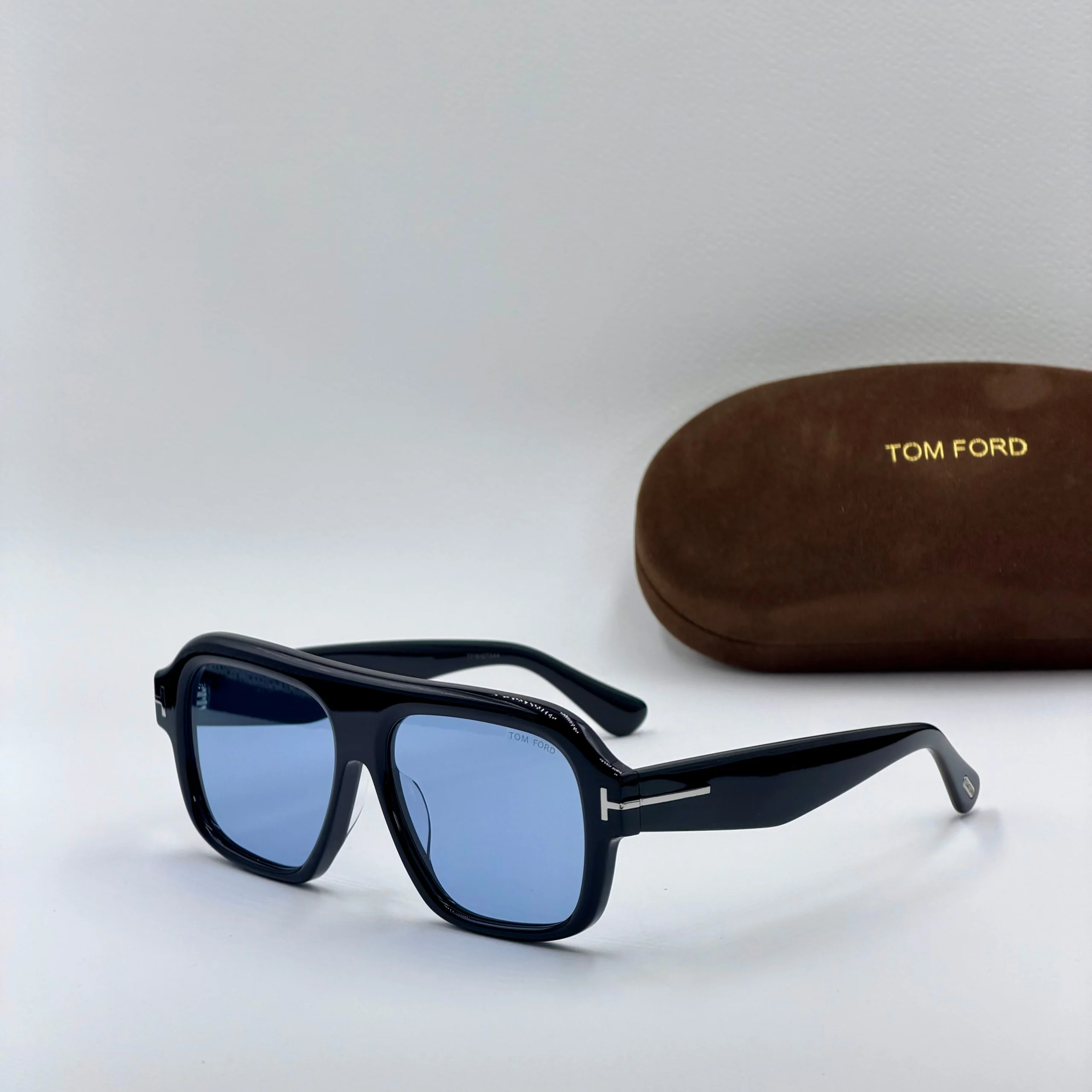 TOM FORD Rhonda TF1324 – Image 3