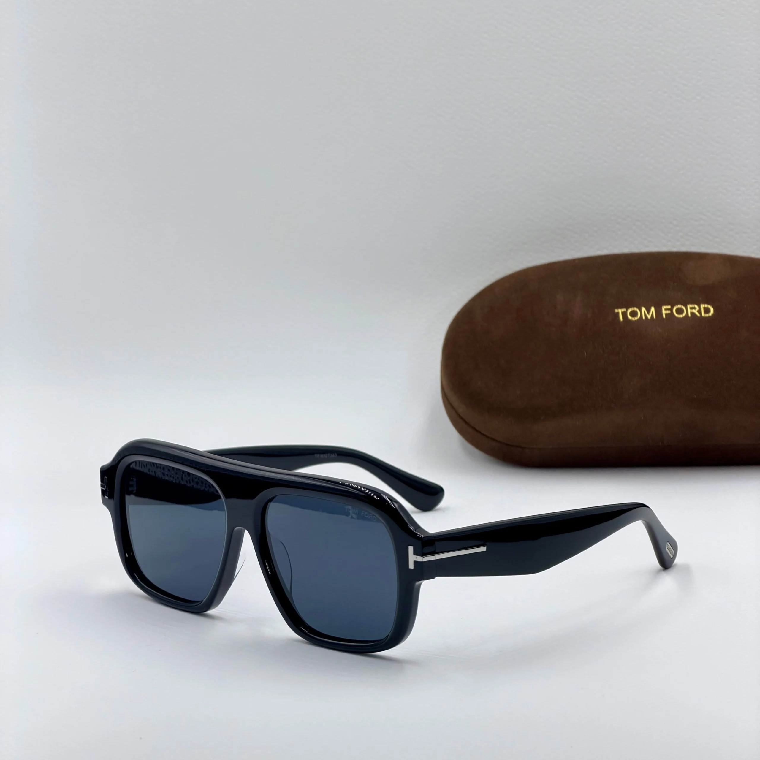 TOM FORD Rhonda TF1324 – Image 2