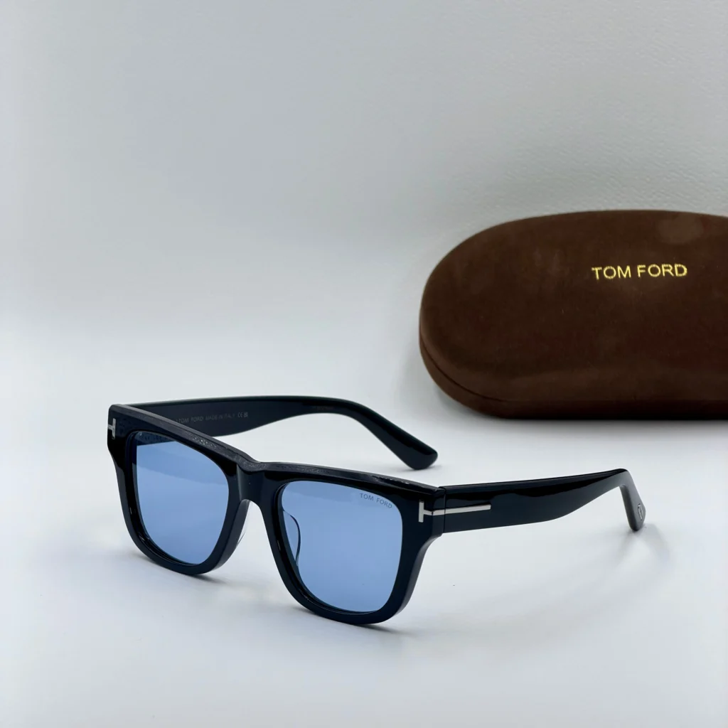 TOM FORD Finn TF1304